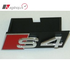 Audi S4 B6 Logo in de grille 